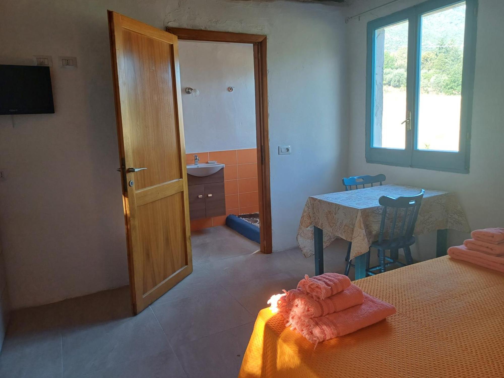 Sole In Ogliastra Bed & Breakfast Jerzu Стая снимка